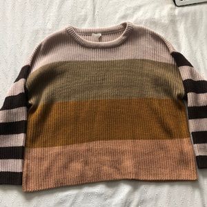 Crew neck striped sweater